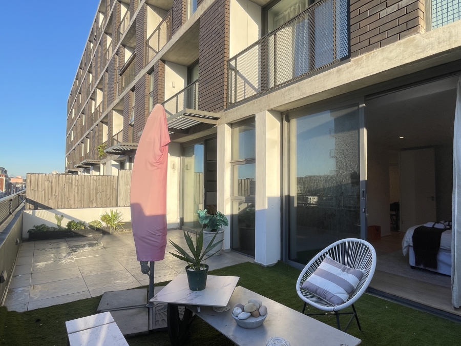 2 Bedroom Property for Sale in Woodstock Western Cape